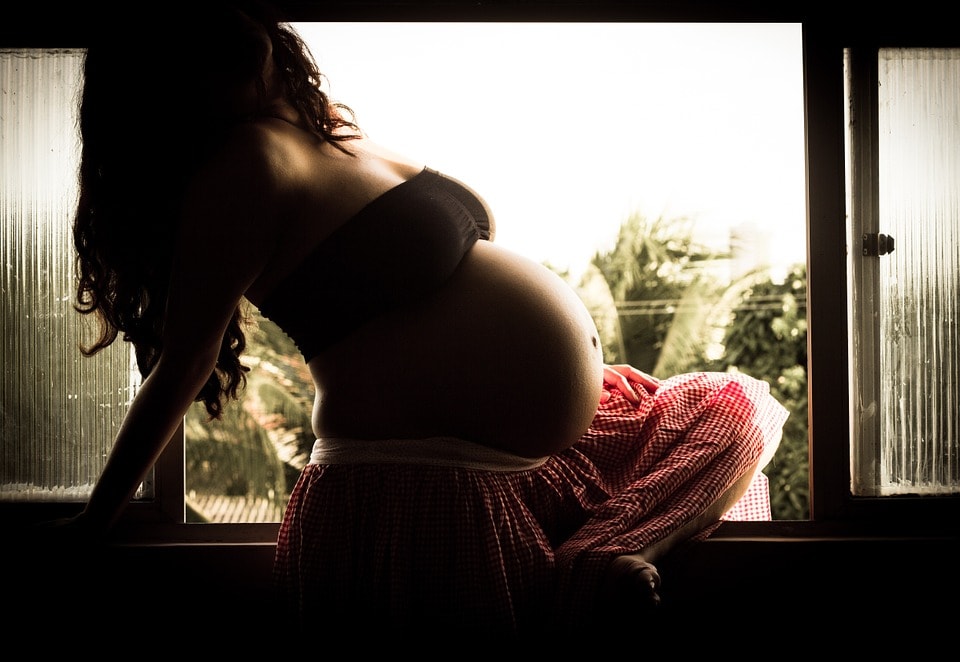 Zwillingsratgeber schwanger-bodyshaming Jetzt reicht’s! – Schluss mit Body-Shaming während der Schwangerschaft und nach der Geburt 