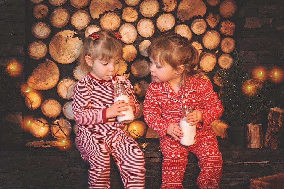 Zwillingsratgeber milch-trinken-kids Anzeige: HIPP Combiotik Kindermilch anstelle von Kuhmilch – Gute Gründe für HIPP  