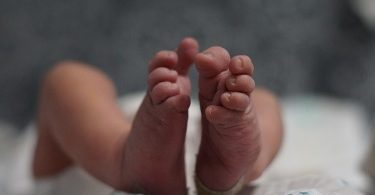 Zwillingsratgeber baby-krankenversicherung-375x195 Heublumendampfbad– Anleitung & weitere einfache Tipps zur Geburtsvorbereitung  